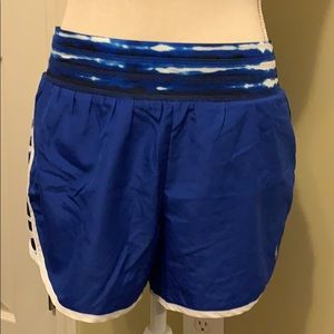 Tek Gear Workout Shorts Size L